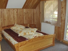 Pensiunea Perla Carpati - accommodation in  Rucar - Bran, Moeciu (04)