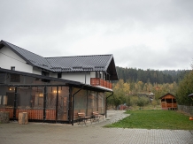 Casuta din livada - accommodation in  Bucovina (02)