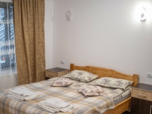 Casuta din livada - accommodation in  Bucovina (12)