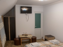 Casuta din livada - accommodation in  Bucovina (14)