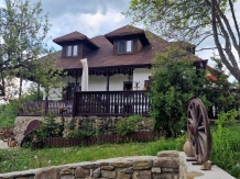 Casa cu cerdac - cazare Fagaras, Tara Muscelului (64)